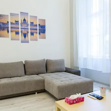 Apartment Castle Way At Buda Castle In 1st District 1011